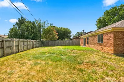 4202 Maple Springs Drive, Arlington, TX 76001 - Photo 24