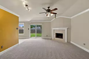 4202 Maple Springs Dr, Arlington, TX 76001 - Photo 6