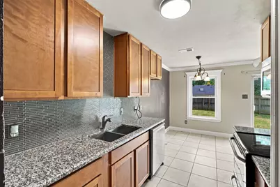 4202 Maple Springs Drive, Arlington, TX 76001 - Photo 12