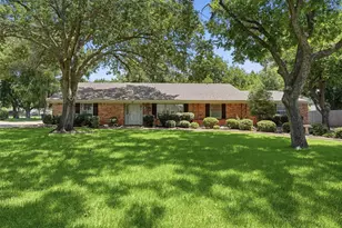 6107 Belvidere Cir, Granbury, TX 76049 - Photo 1