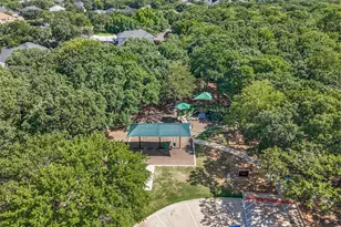 664 Parkridge Blvd, Burleson, TX 76028 - Photo 38
