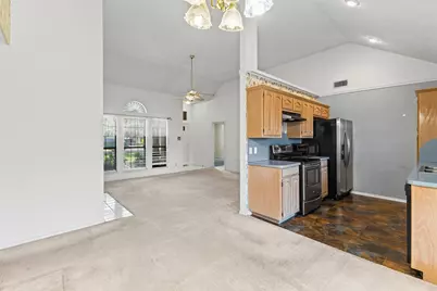 664 Parkridge Boulevard, Burleson, TX 76028 - Photo 12