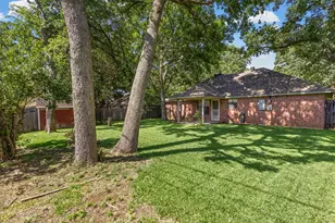 664 Parkridge Blvd, Burleson, TX 76028 - Photo 30