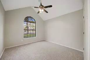 664 Parkridge Blvd, Burleson, TX 76028 - Photo 20