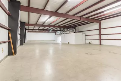 1812 N Main #B, Cleburne, TX 76033 - Photo 4
