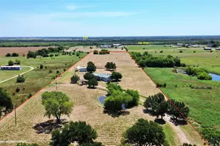 2247 Co Rd 2130, Greenville, TX 75402 - Photo 4