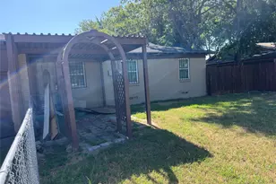 366 S St Augustine Dr, Dallas, TX 75217 - Photo 2