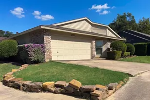 2910 Galemeadow Dr, Fort Worth, TX 76123 - Photo 2