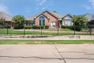 2313 Ragland Road, Mansfield, TX 76063 - Photo 2