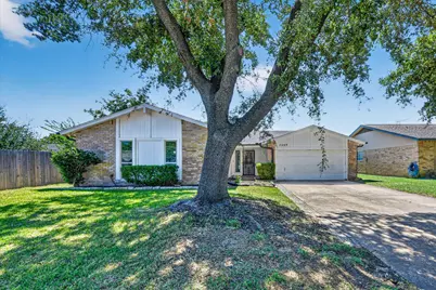 7209 Cleburne Road, Fort Worth, TX 76133 - Photo 2