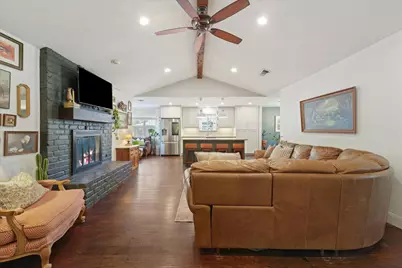 1112 Woodmount Court, Denton, TX 76209 - Photo 6