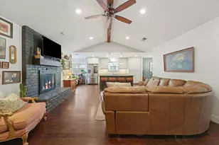 1112 Woodmount Ct, Denton, TX 76209 - Photo 6