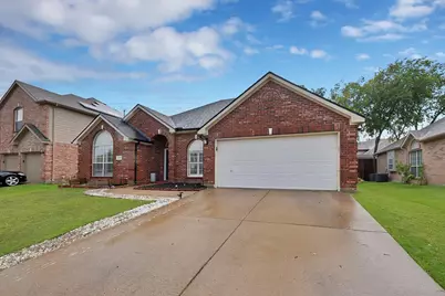 4535 Westchester Glen Drive, Grand Prairie, TX 75052 - Photo 4