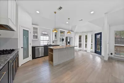 4535 Westchester Glen Drive, Grand Prairie, TX 75052 - Photo 10