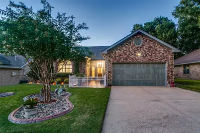 521 Millican Drive, Lewisville, TX 75057 - Photo 2