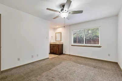 414 Bluegrass Lane, Euless, TX 76039 - Photo 12