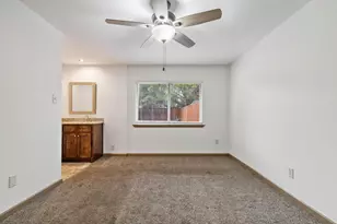 414 Bluegrass Ln, Euless, TX 76039 - Photo 12