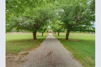 955 County Road 1304, Bridgeport, TX 76426 - Photo 2
