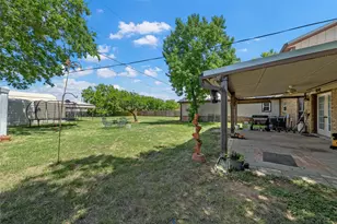 703 S Colorado St, Whitney, TX 76692 - Photo 34