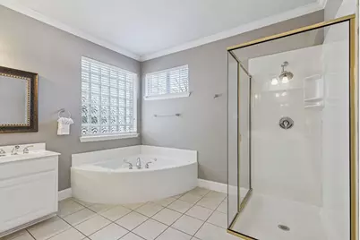 1200 Cedar Valley Drive, Irving, TX 75063 - Photo 12
