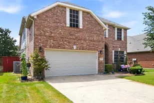9845 Stripling Dr, Fort Worth, TX 76244 - Photo 2