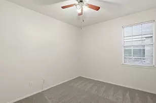 1048 Harriman Dr, Saginaw, TX 76131 - Photo 18