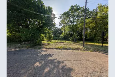 910 N Houston Avenue, Denison, TX 75020 - Photo 8