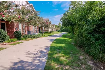 2224 Stonepark Place, McKinney, TX 75071 - Photo 2