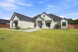 4231 Spg Gdn Rd, Midlothian, TX 76065 - Photo 4