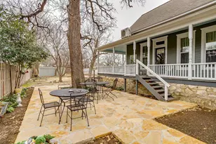 1092 W Tarleton St, Stephenville, TX 76401 - Photo 32