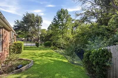 108 Trunkwood, Grapevine, TX 76051 - Photo 32