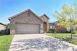 640 Teakwood Dr, Greenville, TX 75402 - Photo 1