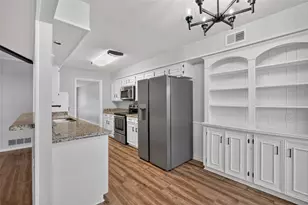 10524 Ravenscroft, Dallas, TX 75230 - Photo 8