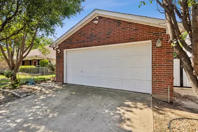 8614 Torreon Court, Dallas, TX 75217 - Photo 2