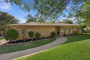 615 Misty Glen Dr, DeSoto, TX 75115 - Photo 2