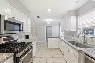 615 Misty Glen Dr, DeSoto, TX 75115 - Photo 16