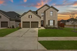 1013 Malachite Wy, Oak Point, TX 75068 - Photo 2