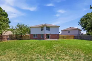 2728 Maegen Cir, Fort Worth, TX 76112 - Photo 32