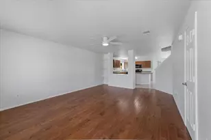 2728 Maegen Cir, Fort Worth, TX 76112 - Photo 2