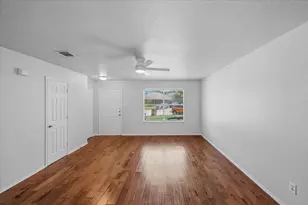 2728 Maegen Cir, Fort Worth, TX 76112 - Photo 8