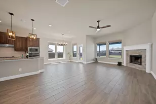 12713 Panther Creek Dr, Godley, TX 76044 - Photo 18