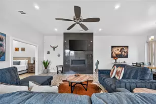 410 Melba St, Dallas, TX 75208 - Photo 8