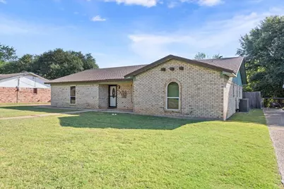 332 Bowie Lane, Hewitt, TX 76643 - Photo 6