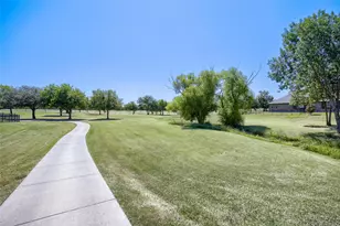 2400 Sabine Cir, Royse City, TX 75189 - Photo 26