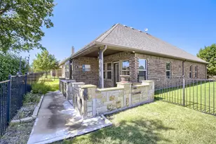 2400 Sabine Cir, Royse City, TX 75189 - Photo 24