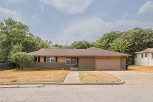 4132 Middlebrook Rd, Fort Worth, TX 76116 - Photo 2