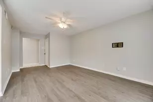 15914 Stillwood St, Dallas, TX 75248 - Photo 4