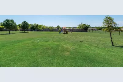 421 Walker Court S, Waxahachie, TX 75167 - Photo 12
