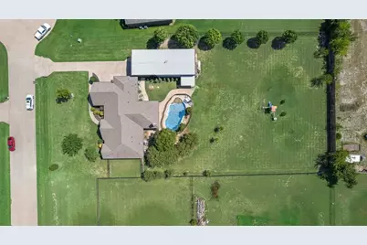 421 Walker Court S, Waxahachie, TX 75167 - Photo 18