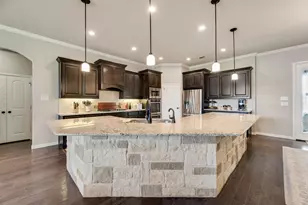 421 Walker Ct S, Waxahachie, TX 75167 - Photo 6